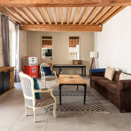 La Tour 1 Au Coeur Du Centre Apartment L'Isle-sur-la-Sorgue